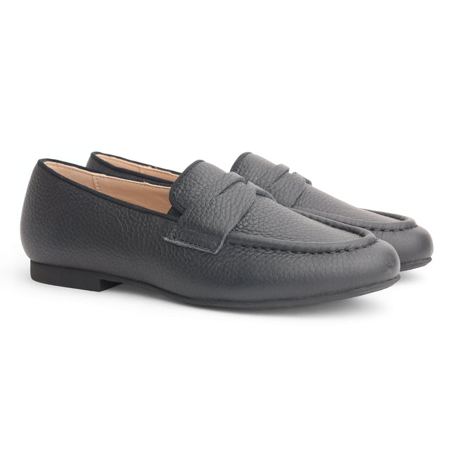 712 - Black Pebbled Loafer