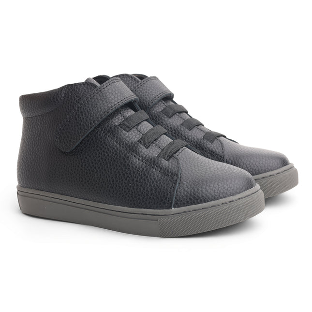 612 - Black Pebbled Leather