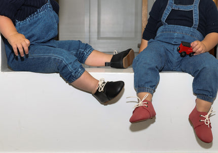 803 - Red Leather Low Soffee