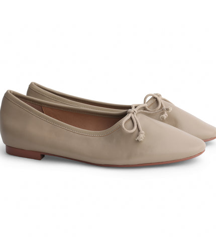 506 - Sand Leather Pointy Flats