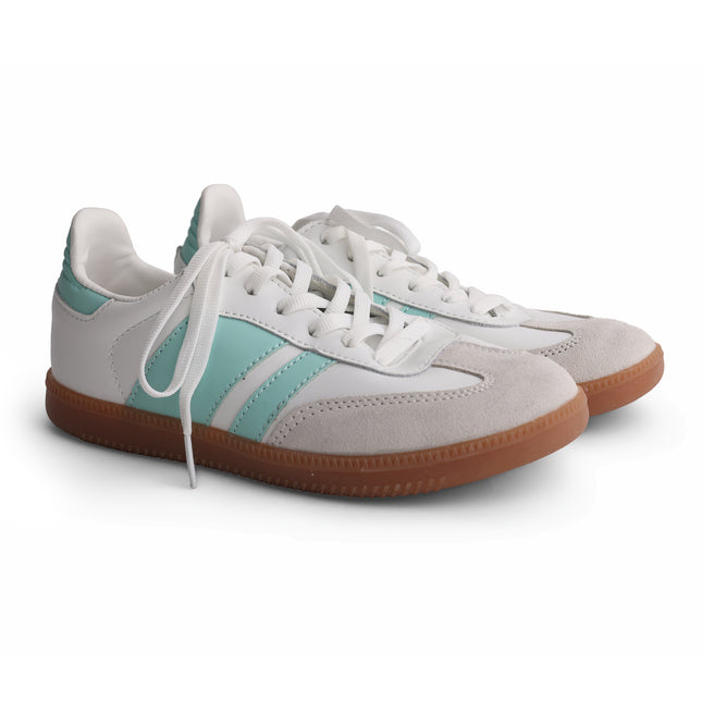 902 - White Leather/Suede Laced Sneaker