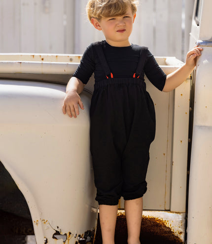 C5 - BOY SEARSUCKER ORANGE TRIM ROMPER