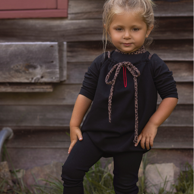 I3- Girls Baby Leopard Trim Romper